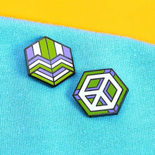 Load image into Gallery viewer, Genderqueer 4th Edition Proud Cube set, Rubik's Cube, Medal Cube