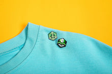 Load image into Gallery viewer, Aromantic Flag - Peace Cube Pin-Pride Pin-PCZC_AROM
