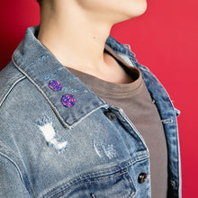 Load image into Gallery viewer, Bisexual Flag - Medal Cube Pin-Pride Pin-PCMC_BISX