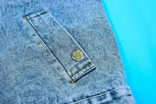 Load image into Gallery viewer, Genderqueer Flag - Medal Cube Pin-Pride Pin-PCMC_GENQ