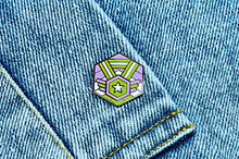 Load image into Gallery viewer, Genderqueer Flag - Medal Cube Pin-Pride Pin-PCMC_GENQ
