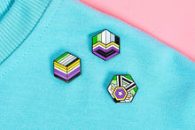 Load image into Gallery viewer, Non-Binary Aromantic Pride - Medal Cube Pin-Pride Pin-ENBY_AROM_ED5