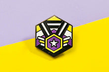 Load image into Gallery viewer, Non-Binary Flag - Medal Cube Pin-Pride Pin-PCMC_ENBY_2