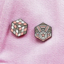 Load image into Gallery viewer, Demigirl 4th Edition Proud Cube set, Rubik's Cube, Medal Cube
