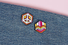 Load image into Gallery viewer, Lesbian Flag - Peace Cube Pin-Pride Pin-LESB_ED3
