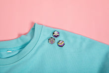 Load image into Gallery viewer, Non-Binary Asexual Pride - Medal Cube Pin-Pride Pin-PCMC_ENBY_ASEX
