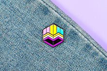 Load image into Gallery viewer, Non-Binary Pansexual Pride - Medal Cube Pin-Pride Pin-PCMC_ENBY_PANS
